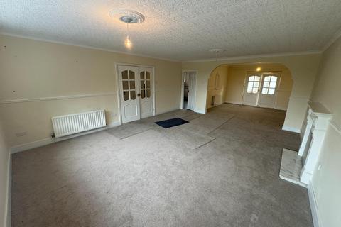 3 bedroom detached house to rent, Bognop Road, Wolverhampton WV11