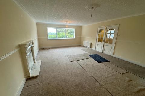 3 bedroom detached house to rent, Bognop Road, Wolverhampton WV11