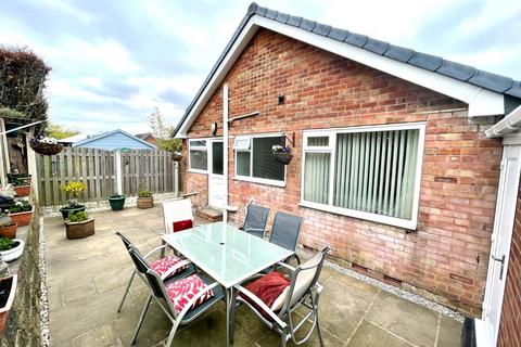 2 bedroom house to rent, Highfields, Hoylandswaine, Sheffield, South Yorkshire, UK, S36