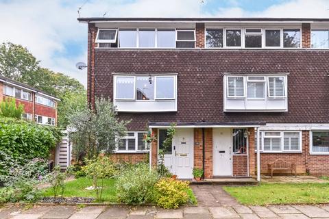 2 bedroom flat for sale, Hardwicke Road, Ham, Richmond, TW10