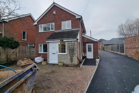 3 bedroom detached house to rent, Worcester Road, Wychbold