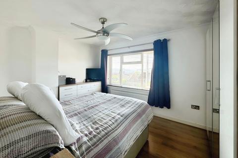 175 Heol Aneurin, Caerphilly, CF83 2PF