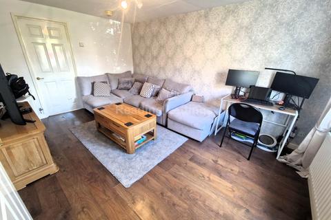 2 bedroom terraced house to rent, Moorhen Drive, Lower Earley