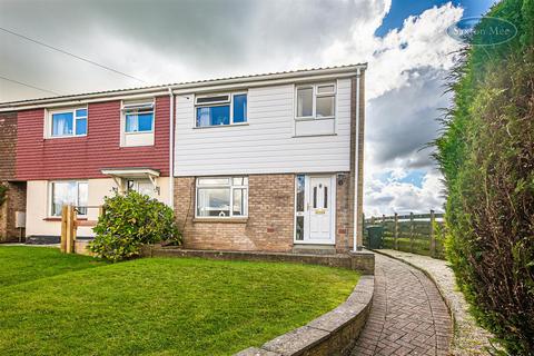 3 bedroom townhouse for sale, Maple Grove, Stocksbridge, Sheffield