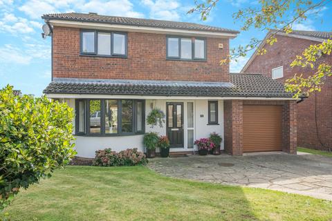 4 bedroom detached house for sale, Maddox Close, Osbaston, Monmouth