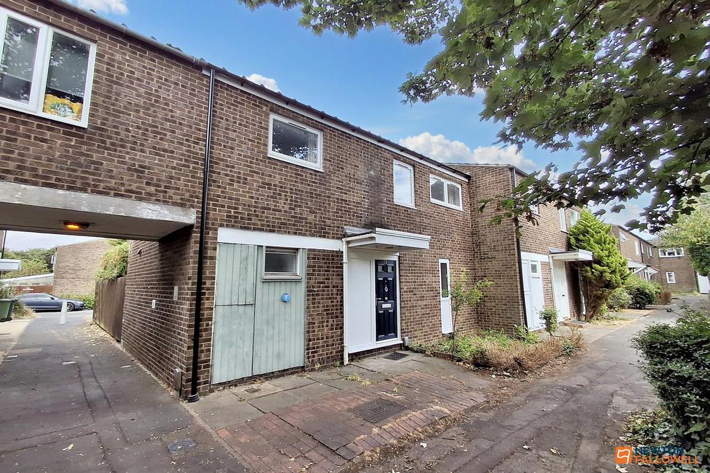White Cross, Ravensthorpe... 3 bed terraced house to rent £1,050 pcm