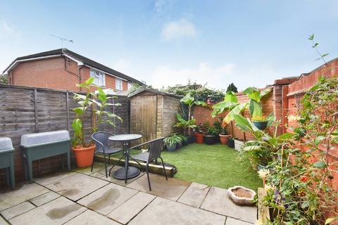 2 bedroom end of terrace house for sale, Thorneycroft Close, WALTON-ON-THAMES, KT12