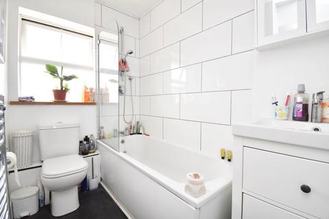 2 bedroom end of terrace house for sale, Thorneycroft Close, WALTON-ON-THAMES, KT12