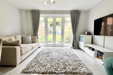 3 bedroom townhouse for sale, Glaslyn Avenue, Rowley Regis