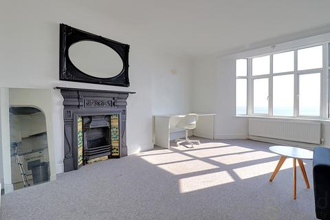 2 bedroom flat to rent, Kings Road, Brighton