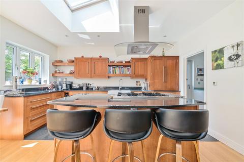 4 Pine Gardens, Surbiton, KT5 8LH