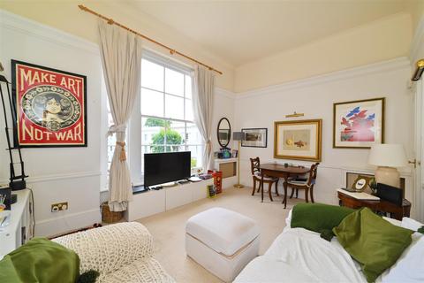 1 bedroom apartment for sale, Chepstow Crescent, Notting Hill W11