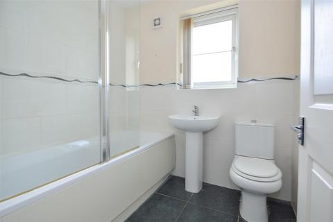 3 bedroom detached house for sale, Eastbourne View, Pontefract WF8