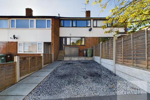 3 bedroom terraced house for sale, Hough End Close, Leeds, LS13