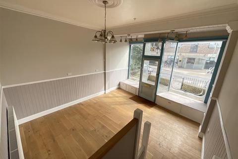 3 bedroom house to rent, Gladstone Road, Scarborough