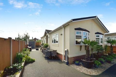 2 bedroom park home for sale, Hilton Park, Station Road, Talacre CH8 9RD