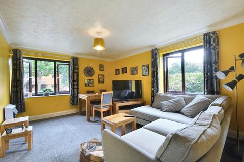 2 bedroom apartment for sale, Hurst Road, Ashford TN24