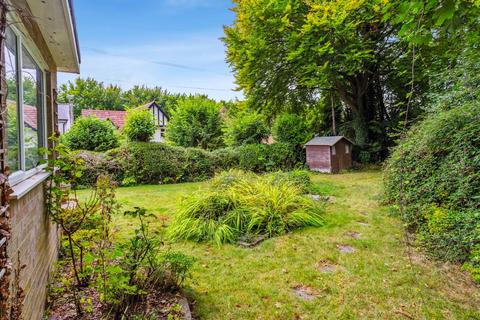 3 bedroom detached bungalow for sale, Portland Avenue, Salisbury