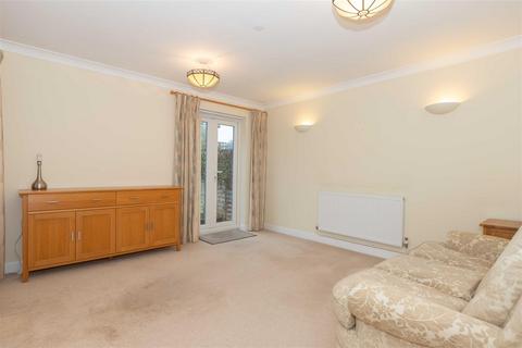 2 bedroom bungalow for sale, Mill Road, Worthing