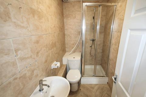 1 bedroom flat to rent, High Street, Enfield EN3