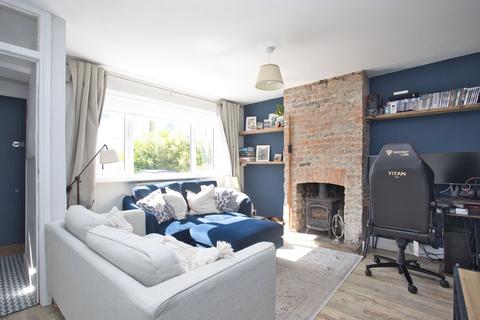 39 East Cliff, Folkestone, CT19 6BU