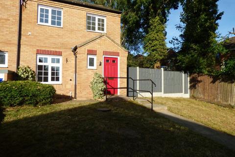 3 bedroom terraced house to rent, Malthouse Road, Ilkeston. DE7 4PA