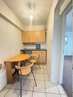 1 bedroom flat to rent, Leinster Gardens, London W2