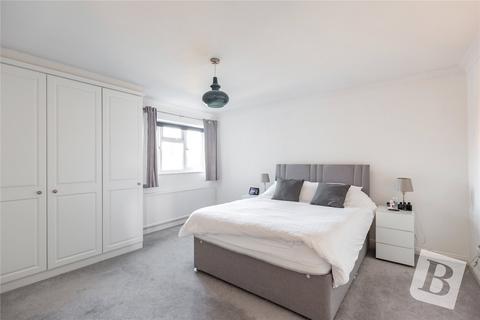 2 bedroom apartment for sale, Hall Lane, Upminster, RM14