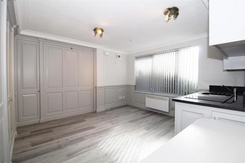 Studio for sale, Homefield Park, Sutton