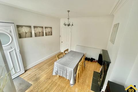 3 bedroom terraced house for sale, Wallis Street, Nottingham, Nottinghamshire, NG6