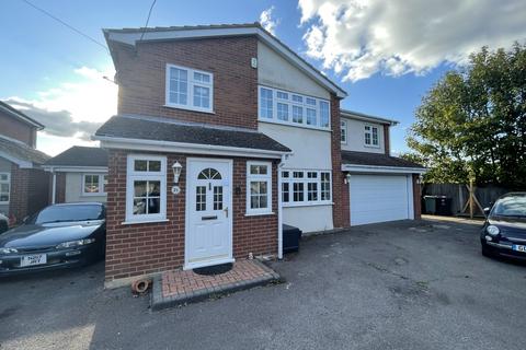 5 bedroom detached house to rent, Maldon Road, CM0