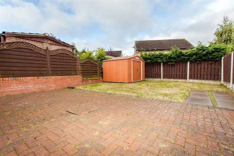 3 bedroom house to rent, Horsley Close, Chesterfield