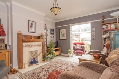 2 bedroom semi-detached house for sale, Priesthorpe Road, LS28