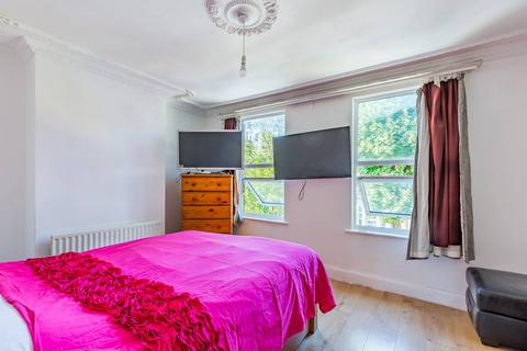 3 bedroom terraced house for sale, Springfield Road, Walthamstow, London, E17