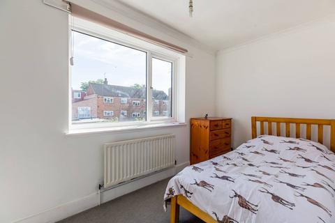 39 Springfield Road, London, E17 8DB