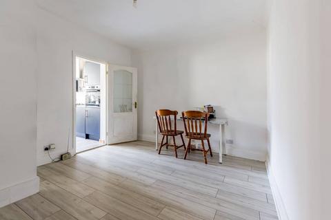 39 Springfield Road, London, E17 8DB