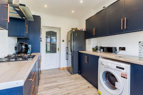 39 Springfield Road, London, E17 8DB