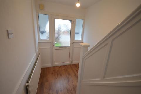 3 bedroom semi-detached house to rent, Seedfield Croft, Cheylesmore, Coventry, West Midlands, CV3