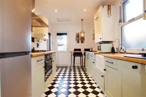 2 bedroom maisonette for sale, Fairfax Road, Hertford