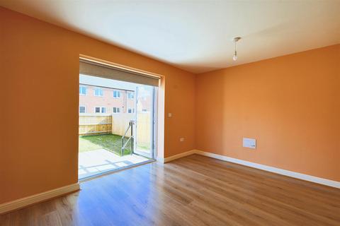 2 bedroom semi-detached house for sale, Malting Crescent, Beeston, Nottingham