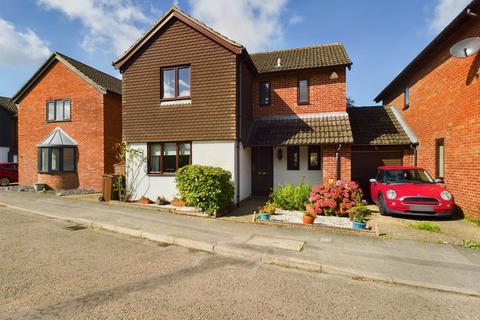 4 bedroom link detached house for sale, Wheelwrights, Weston Turville