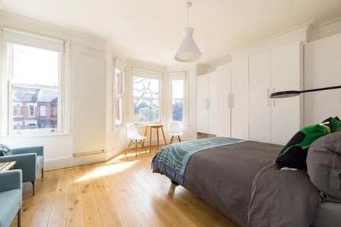 4 bedroom house to rent, Barlby Road, London, UK, W10