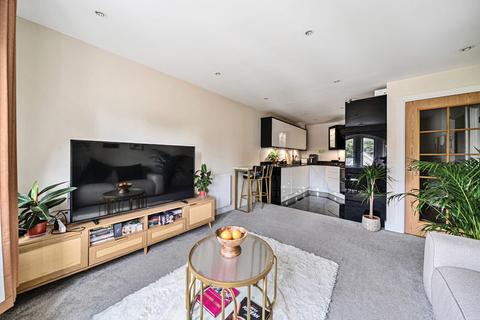 2 bedroom apartment for sale, Reigate Hill, Reigate, Surrey