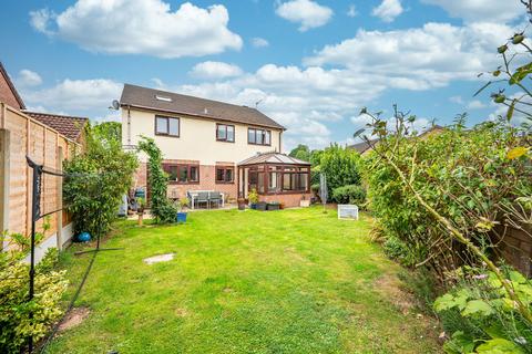 4 bedroom detached house for sale, Chapel Mead, Pontypool NP4