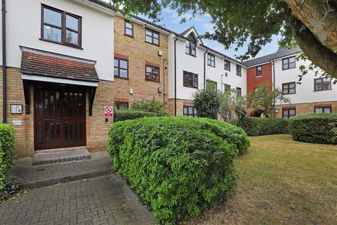 1 bedroom flat for sale, The Ridgeway, London E4