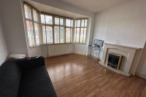 1 bedroom maisonette to rent, Kenmere Gardens, Wembley