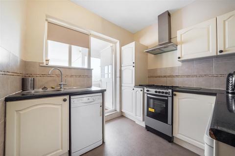 1 bedroom maisonette to rent, Kenmere Gardens, Wembley