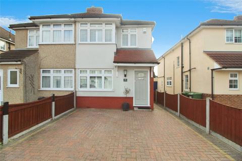 3 bedroom semi-detached house to rent, Elms Farm Road, Hornchurch, RM12