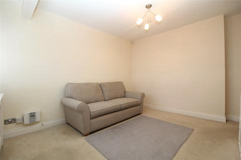 3 bedroom semi-detached house to rent, Elms Farm Road, Hornchurch, RM12