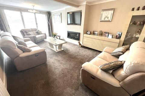 14 Hanover Crescent, Bispham, Blackpool, FY2 9DL
